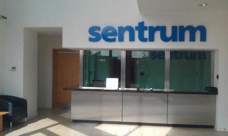 Sentrum Colo Hayes - Reception