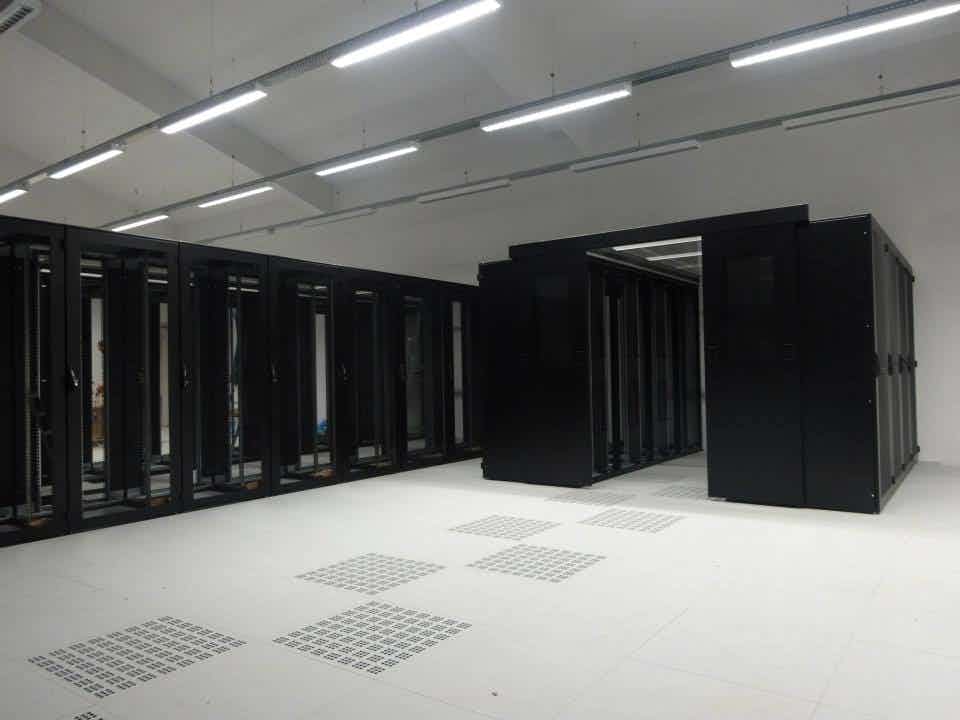 centron Datacenter - Cold Isle Containments