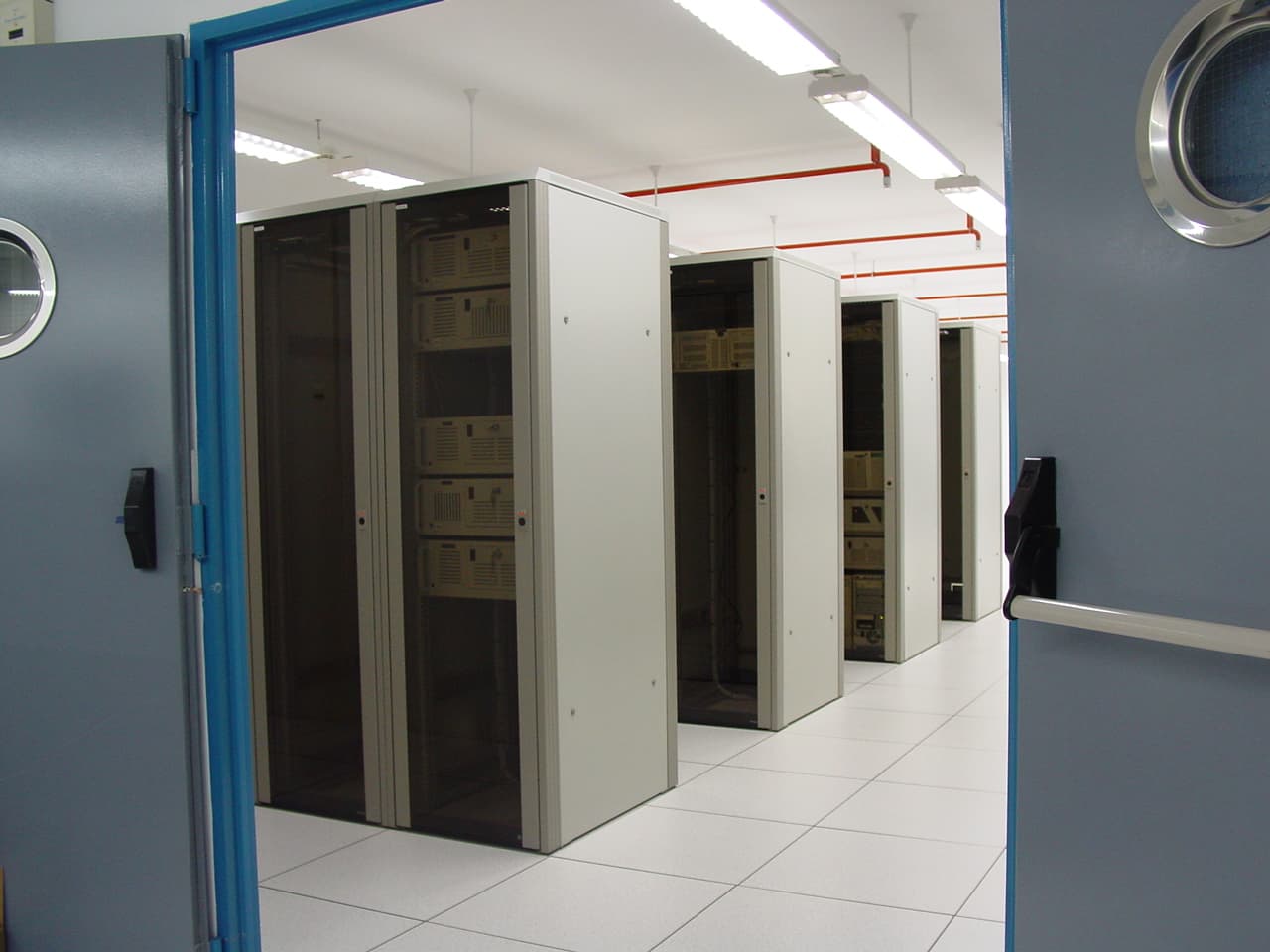 Adam BCN - Co-location