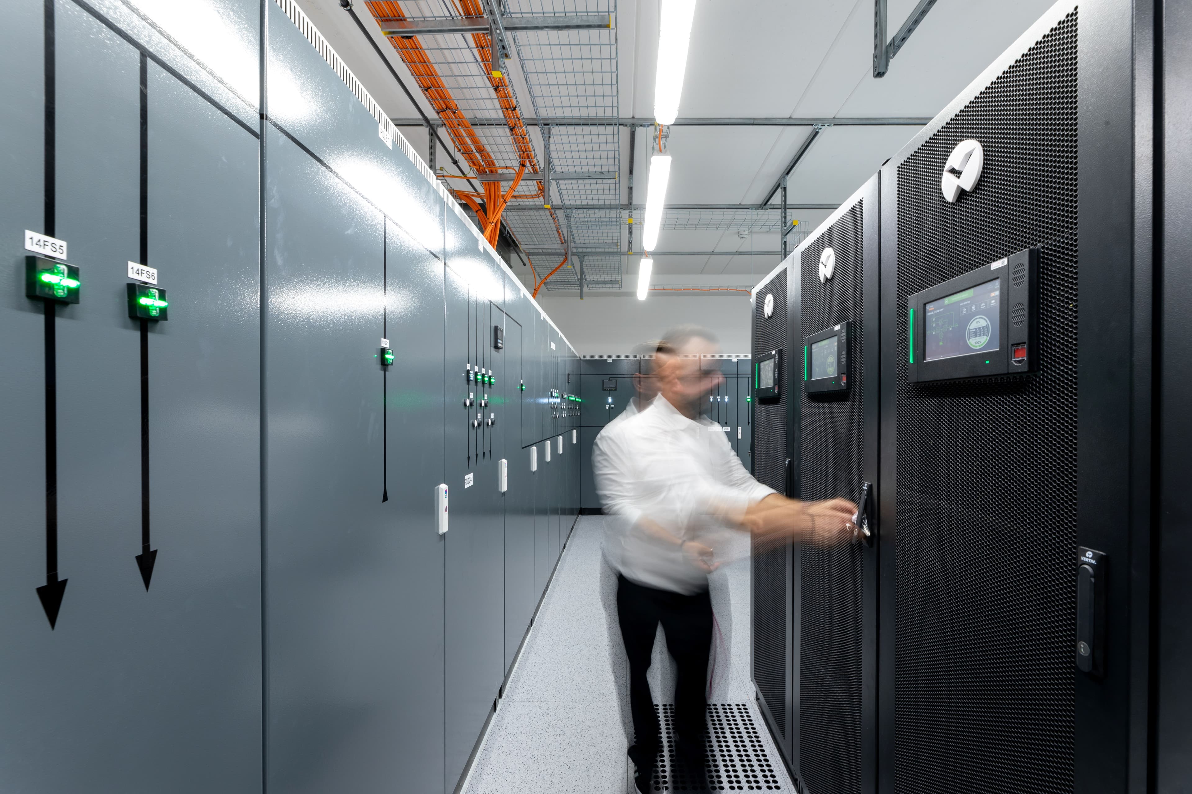 CE Colo DC7 - DC7_substation