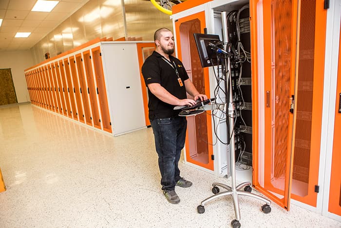 Compass Montreal II - Technician at work