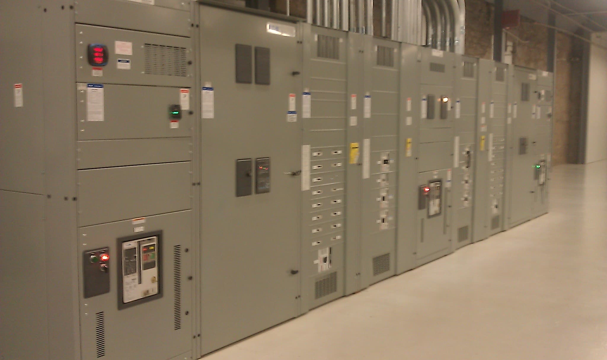 Congruity360 Data Center - Main Tie Main Switchboard