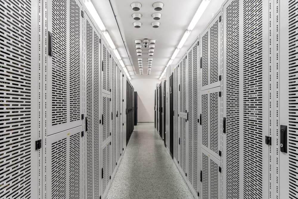 COOLHOUSING Data Center - Server room