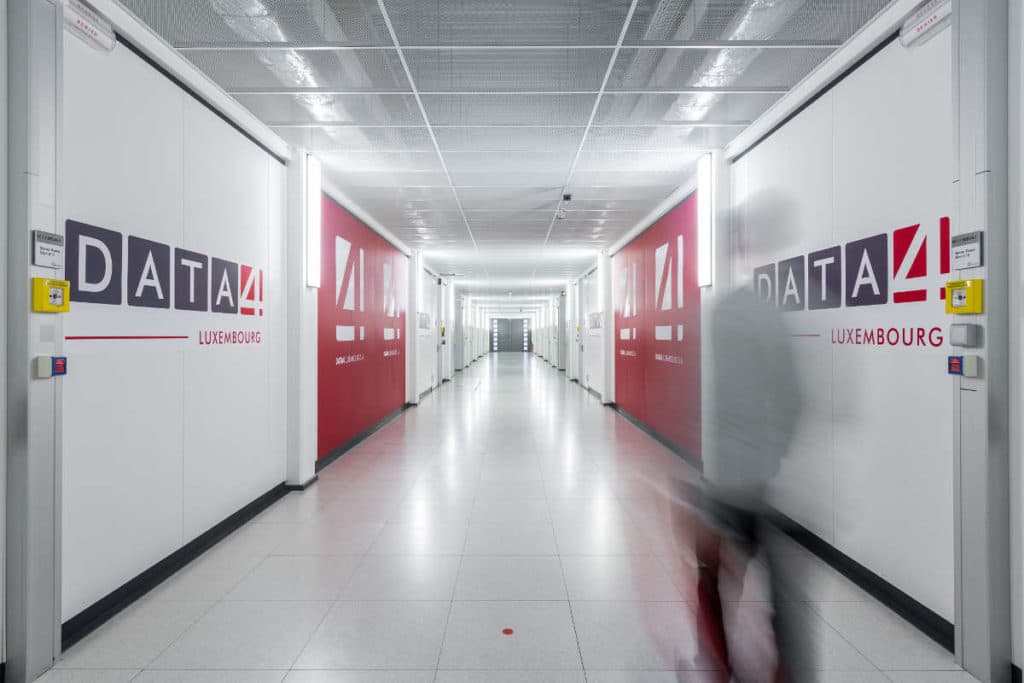 DATA4 Luxemburg Hallway