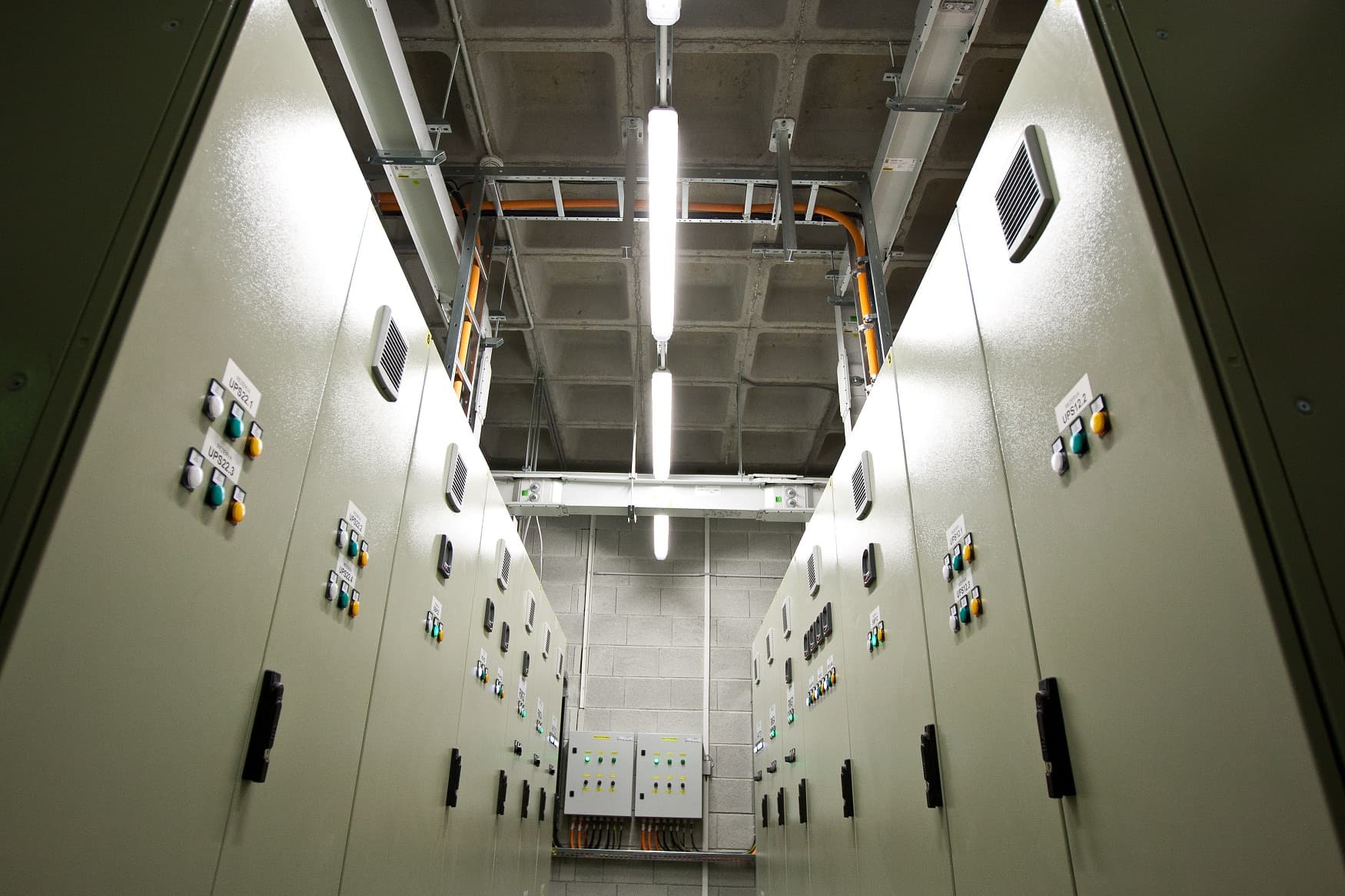 Deutsche Telekom Bratislava / TDC Varšavská - distributors