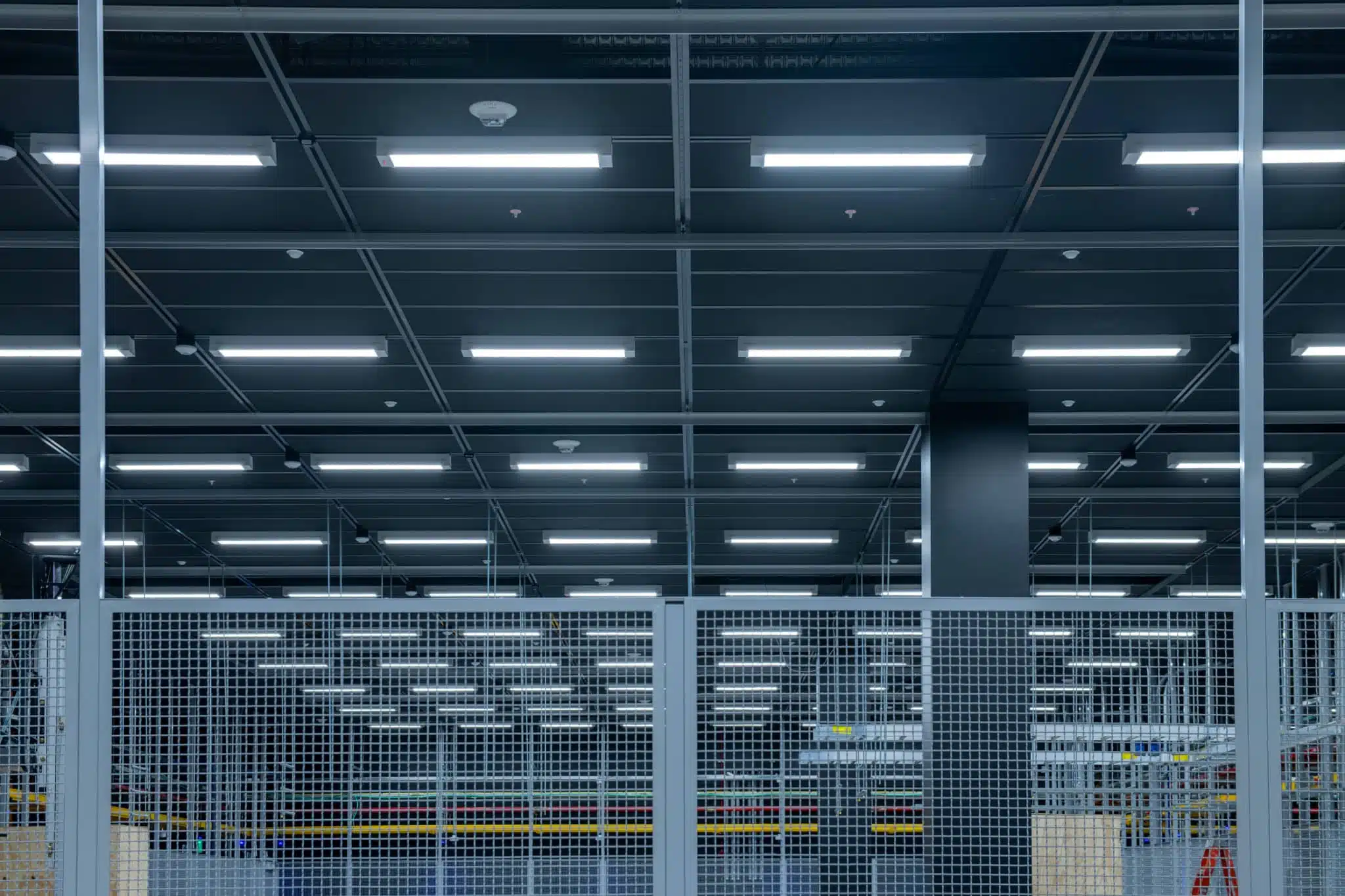 © Equinix - DA11 Cages