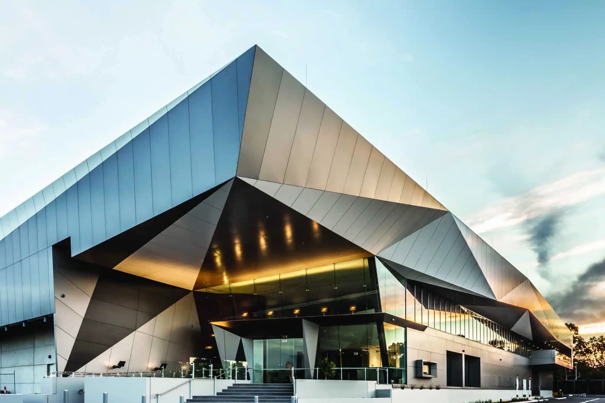 © Equinix - ME1 Front Entrance