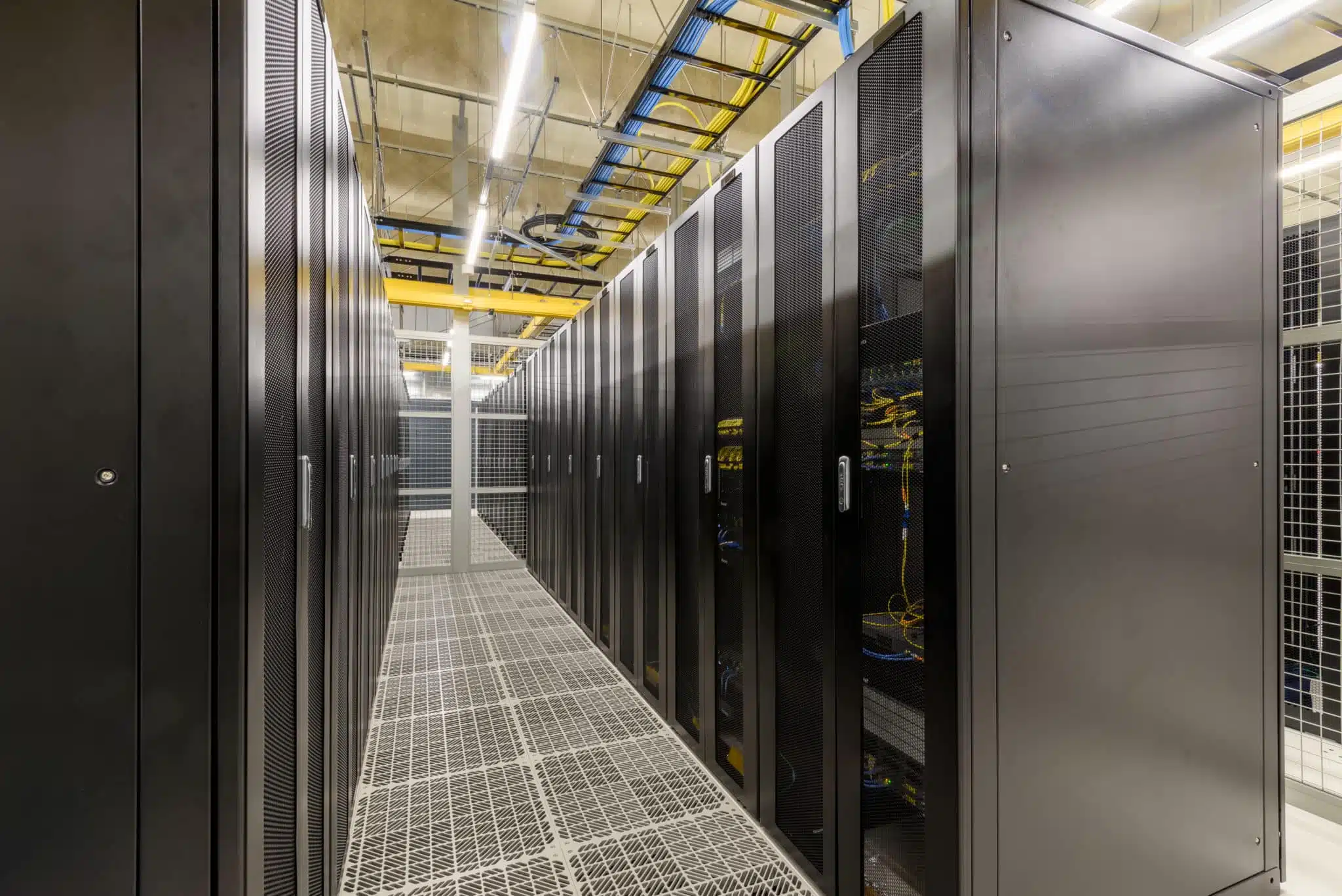 © Equinix - OS3 Server Racks