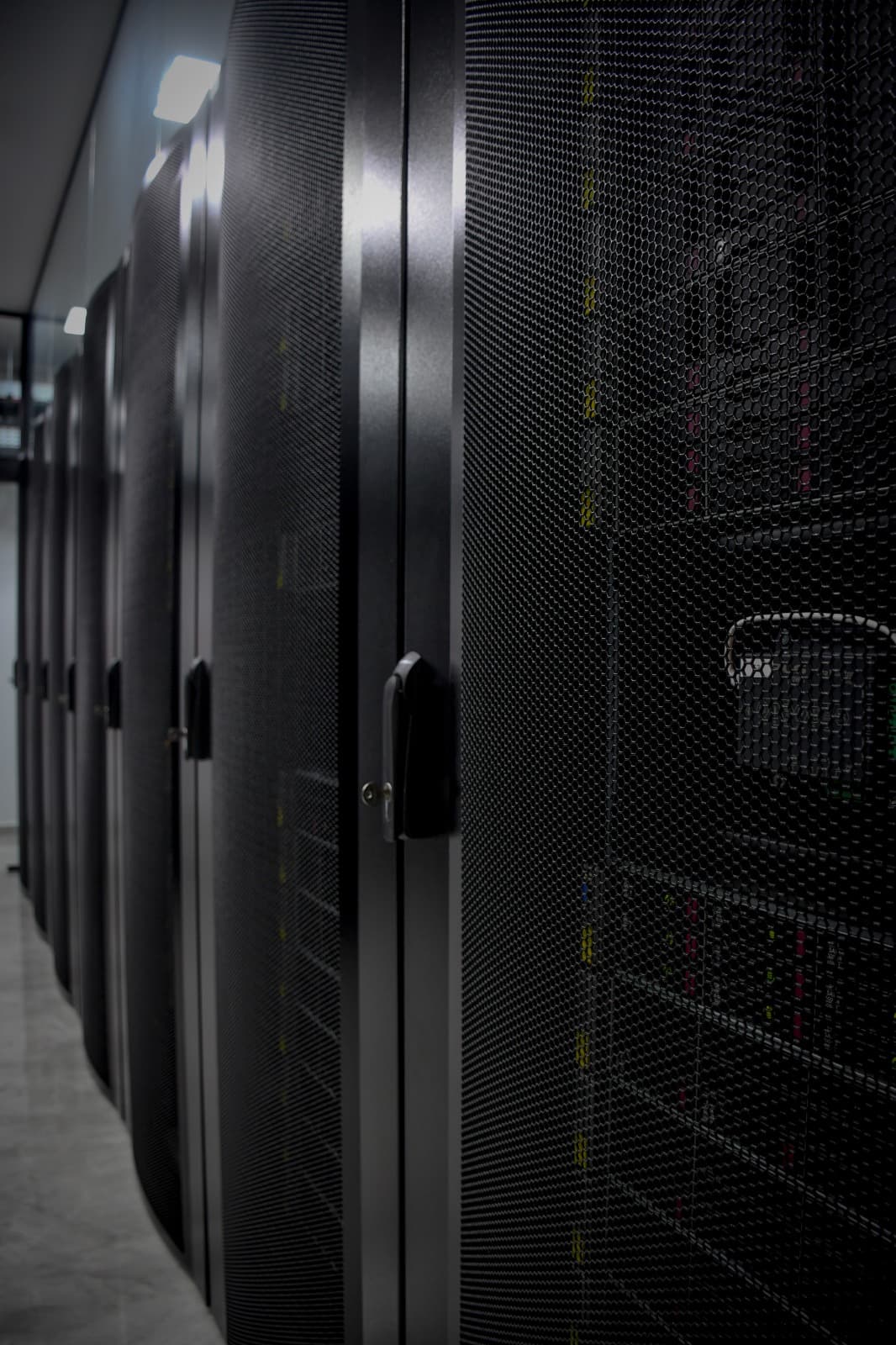 FERENZ NETWORKS SERVIÇOS DE INTERNET LTDA - Racks