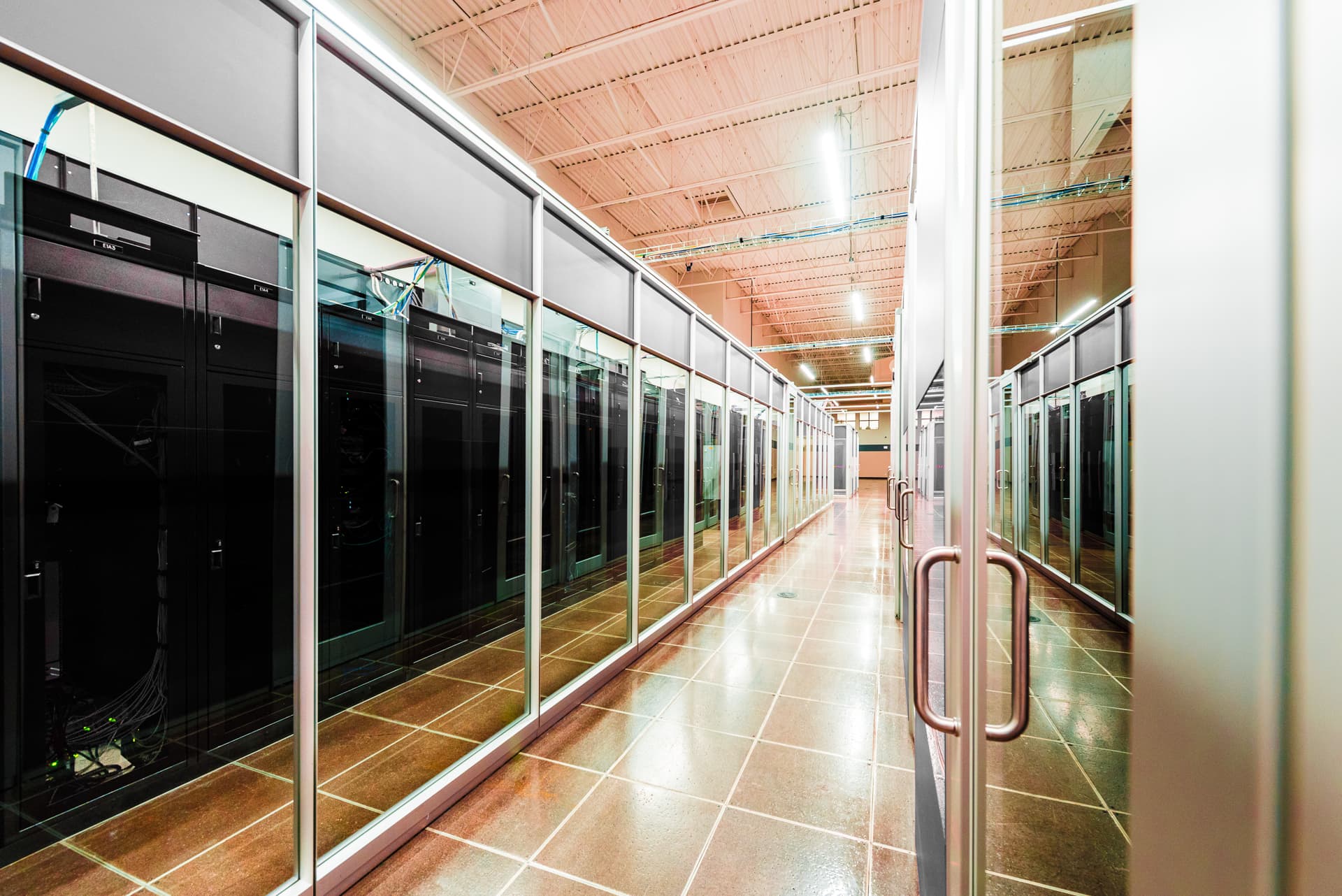 Hut 8 Kelowna - _MHP7548.jpg