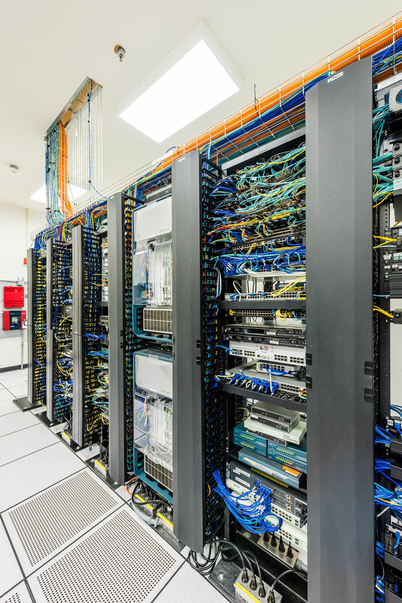 Hut 8 Kelowna - _MHP7610.jpg