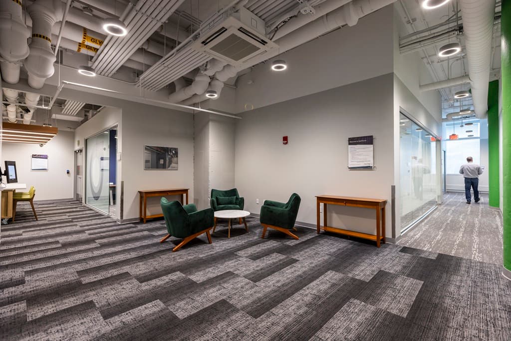 DartPoints Cincinnati, OH - CVG01 - BA4A0073.JPG