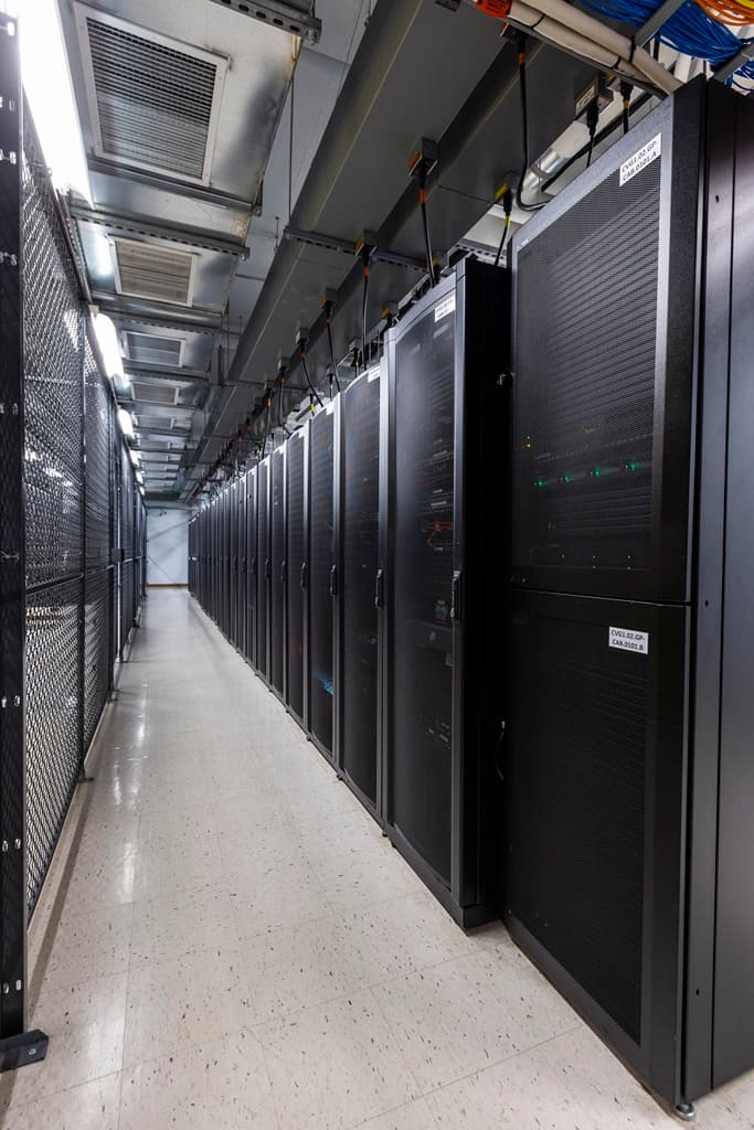 DartPoints Cincinnati, OH - CVG01 - BA4A0151.JPG