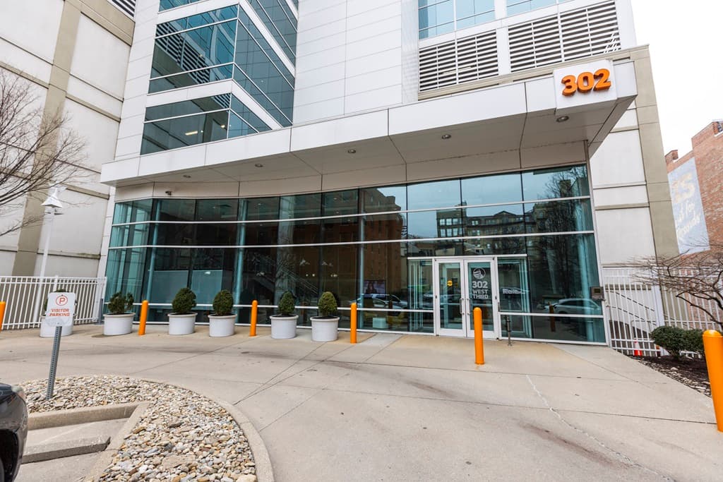 DartPoints Cincinnati, OH - CVG01 - BA4A0235.JPG