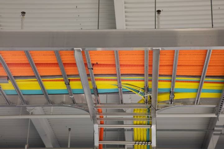 Iron Mountain Data Centers NJE-1 - nje-1-cabling.jpg