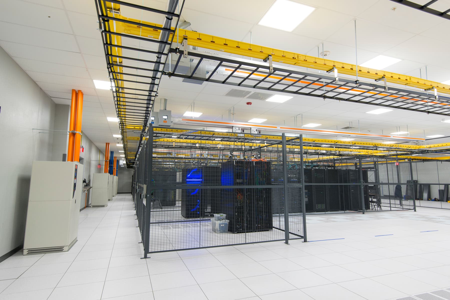 Iron Mountain Data Centers BOS-1 - bos-1-data-center-cages.jpg