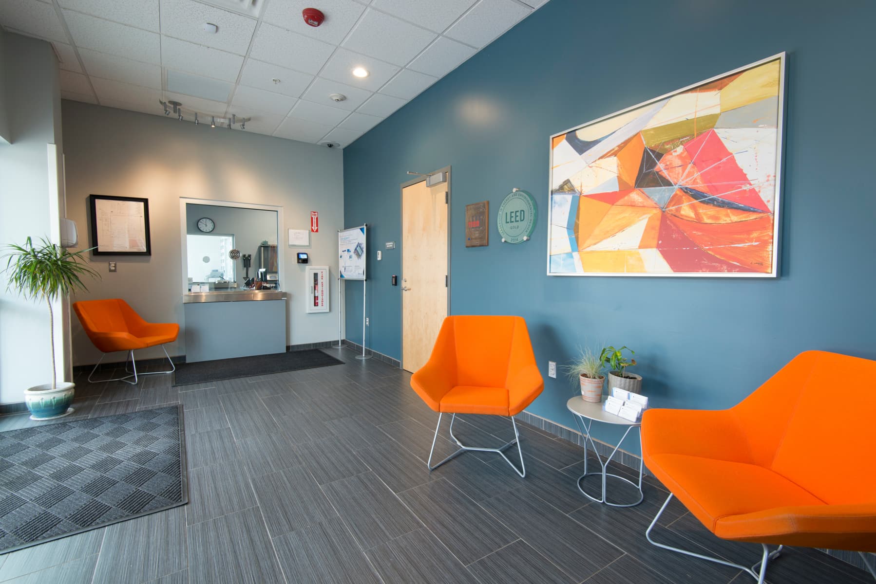 Iron Mountain Data Centers BOS-1 - bos-1-lobby.jpg