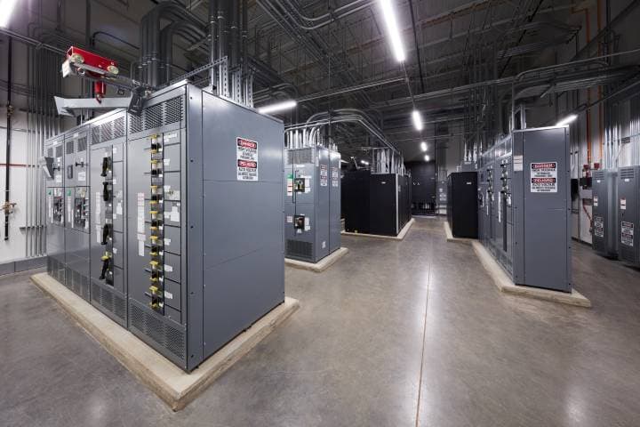 Iron Mountain Data Centers VA-1 - va-1-electrical.jpg