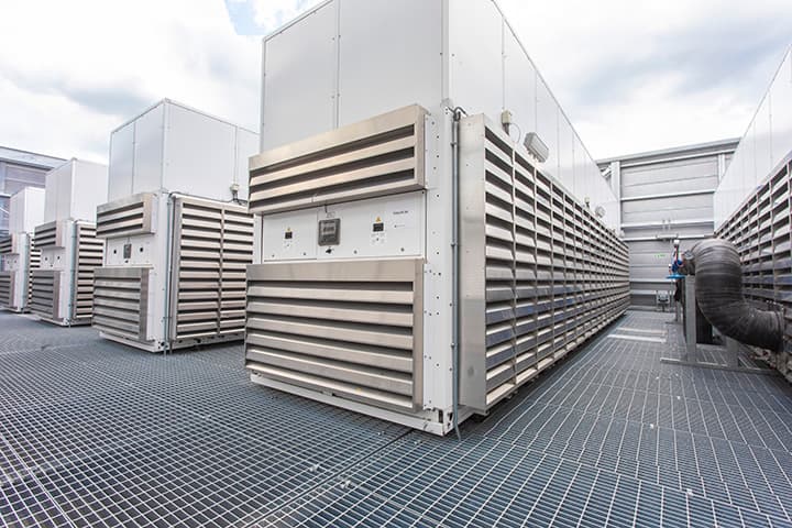 Iron Mountain Data Centers LON-1 - lon-1-generator-yard.jpg