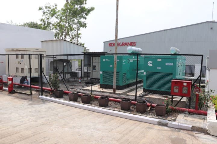 Iron Mountain Data Centers PUN-1 - pun-1-generator-yard.jpg
