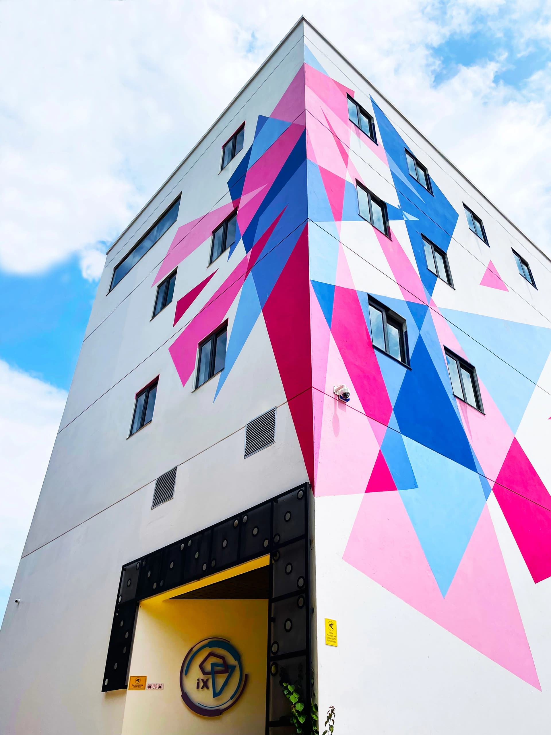 iXAfrica NBOX1 - iXADC-NBO1-Campus-exterior-2