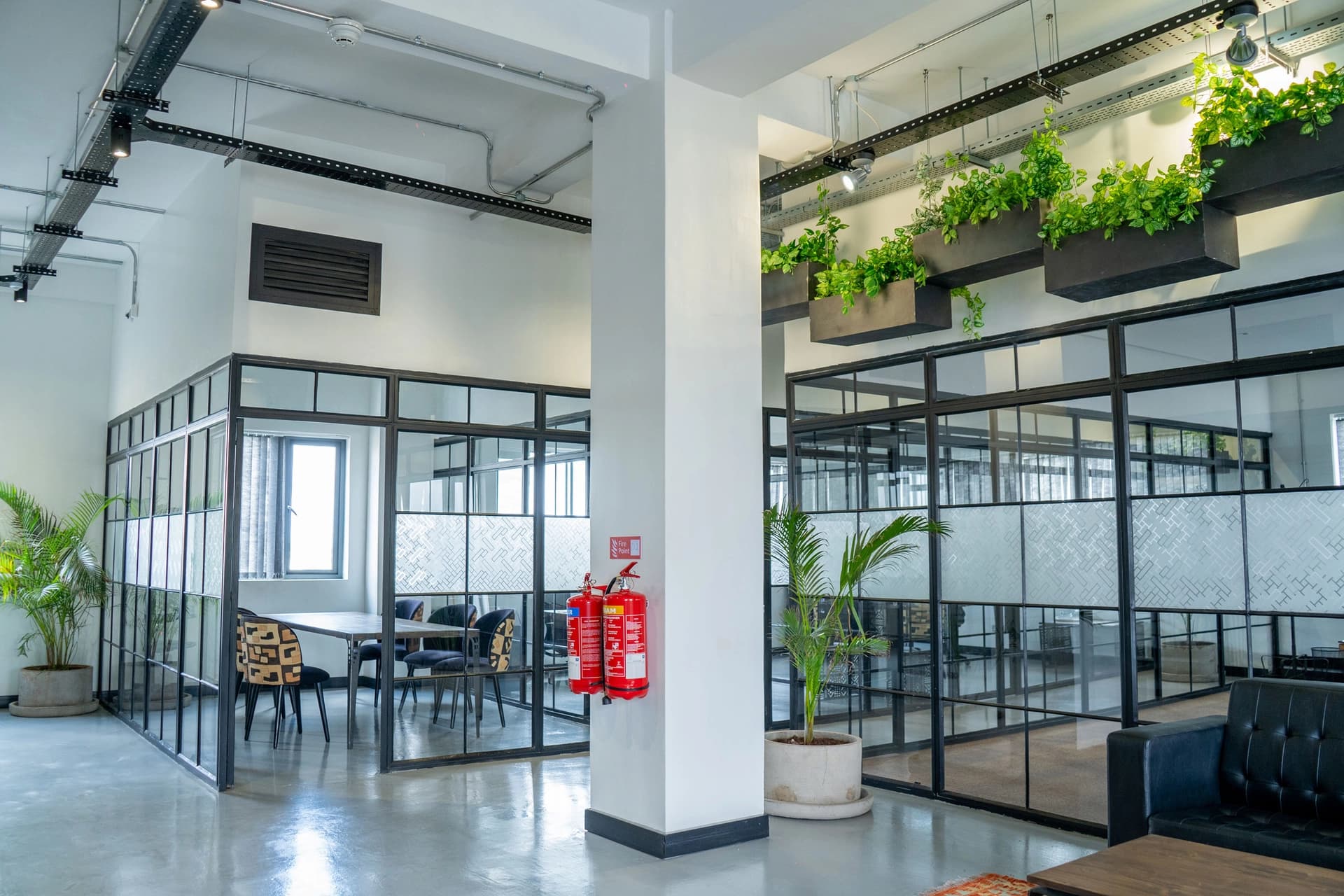 iXAfrica NBOX1 - xiafrica-uza-2nd-160