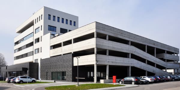 Lanaco Technology Center - tc6-tn.jpg