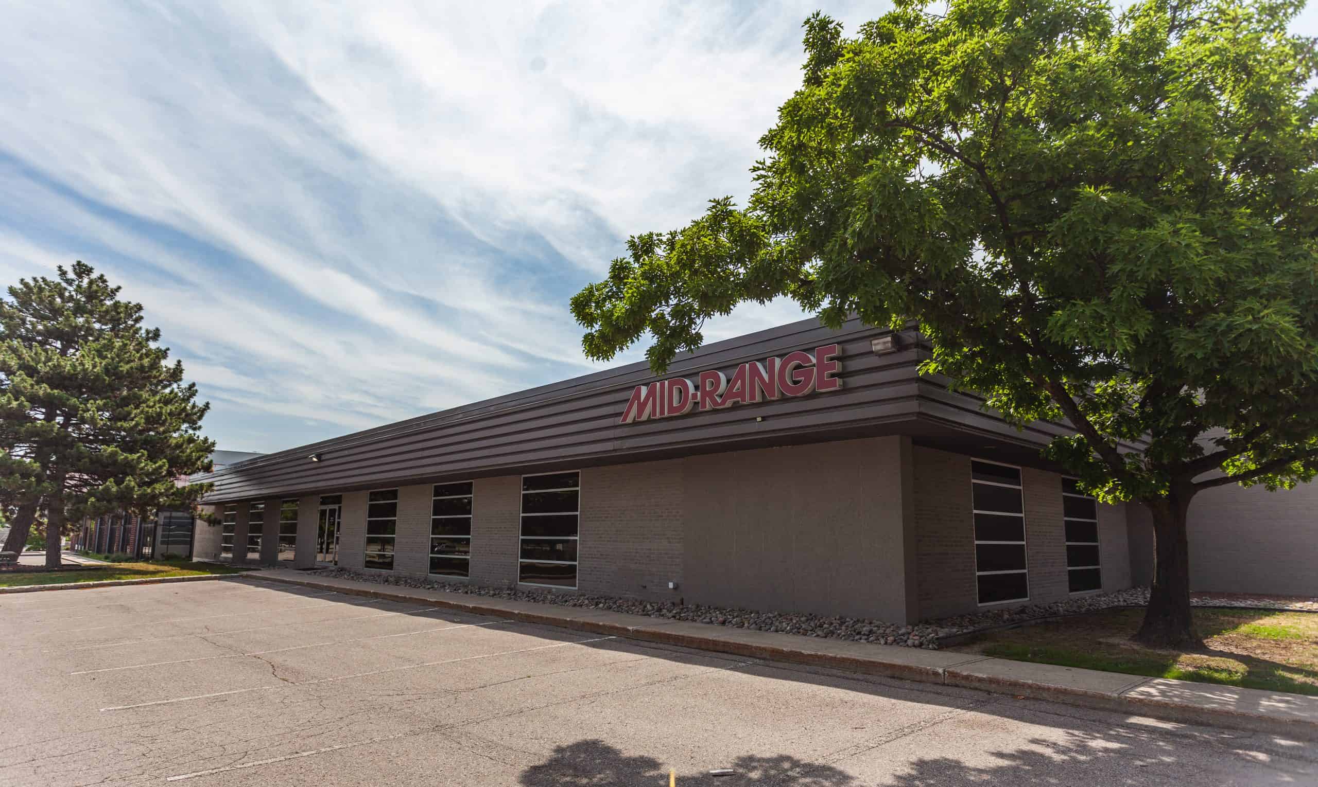 Mid-Range Data Center - MidRange