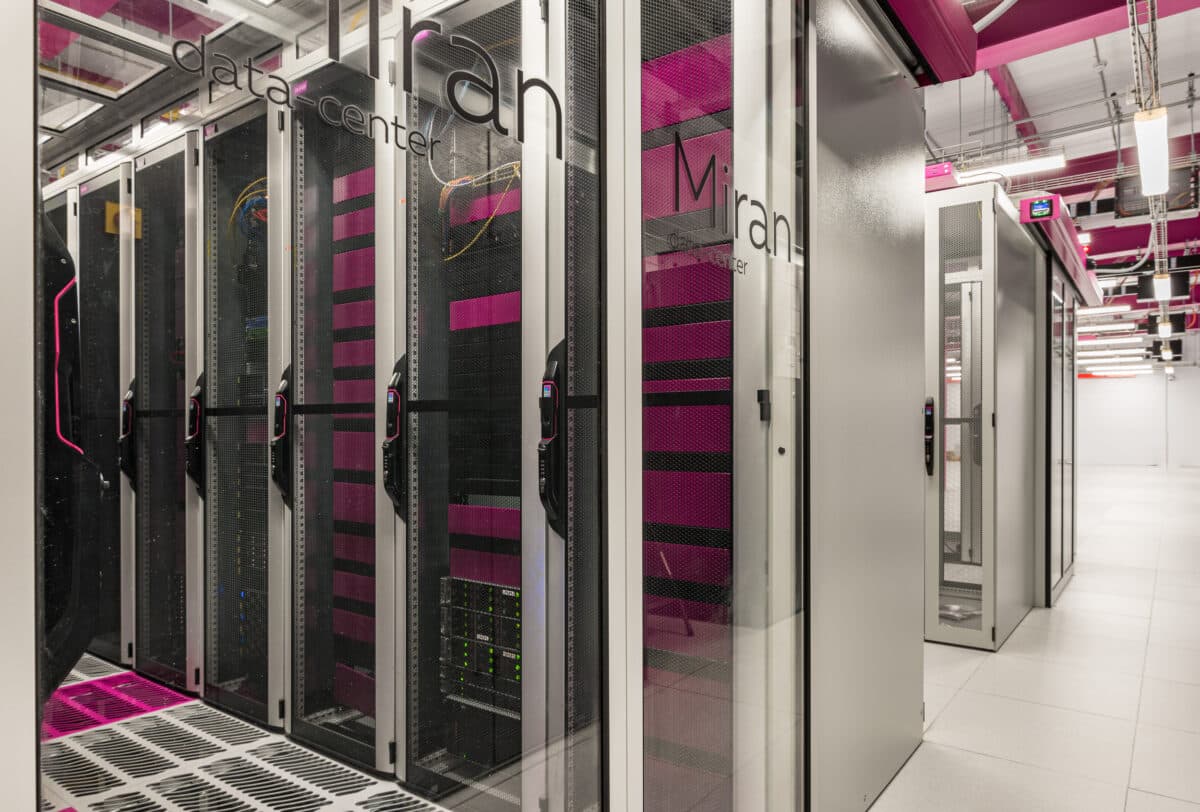 Miran-2 - dsc_5278-1200x812.jpeg