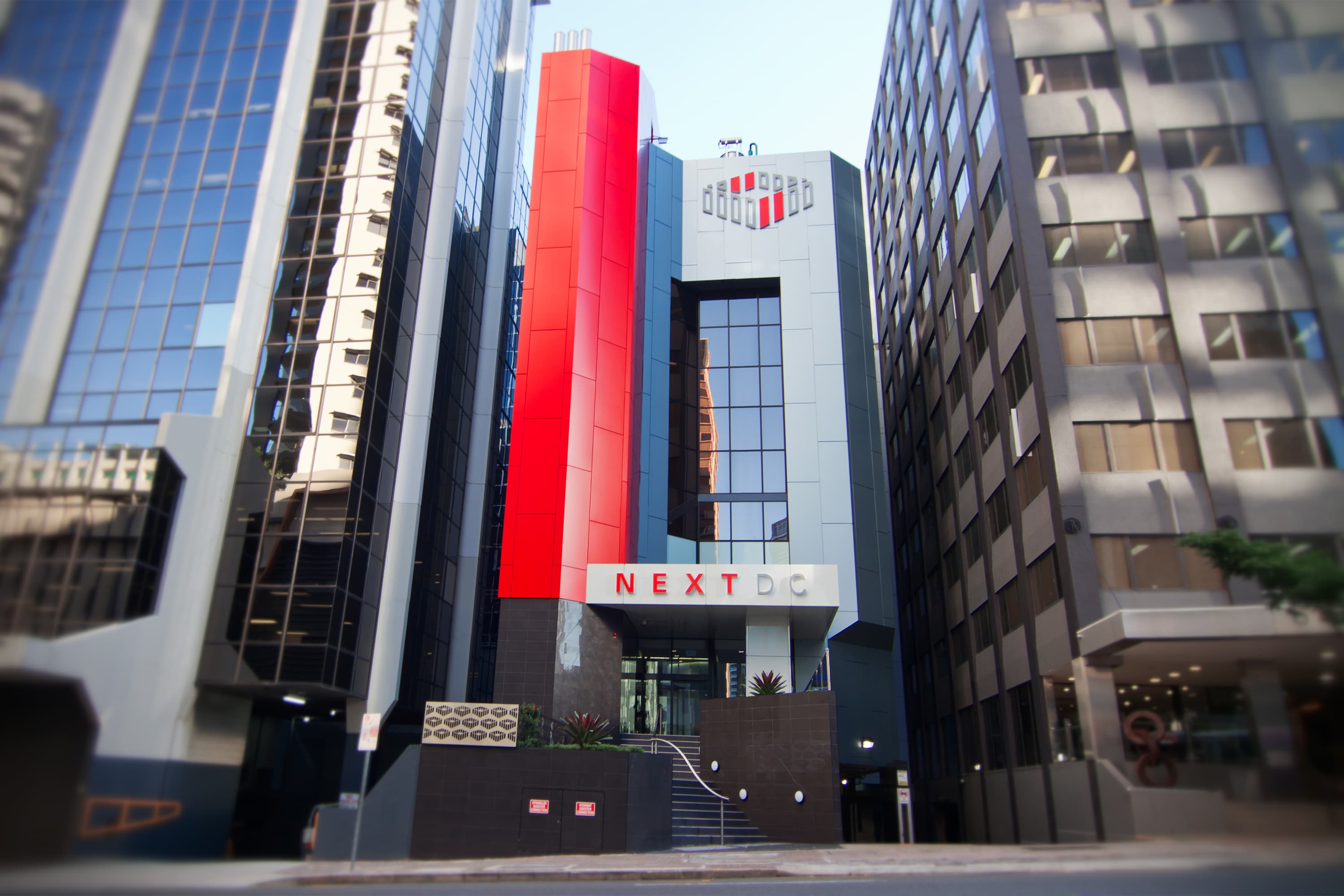 NEXTDC - B1 Brisbane - B1_CreekSt_Exterior.jpg