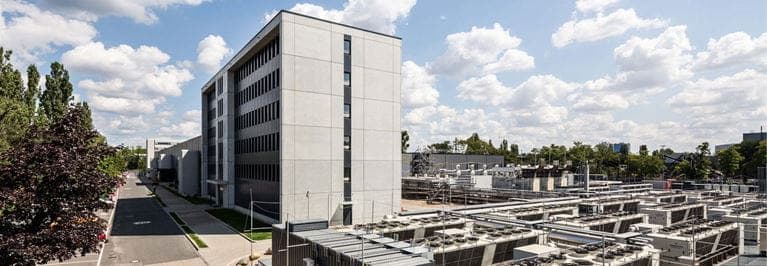 GDC - Berlin 1 Data Center - © NTT - Cooling + Building