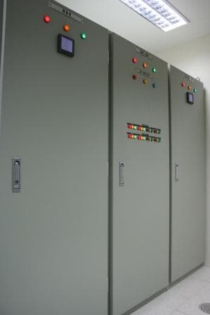 Omadata Surabaya Data Center - ups