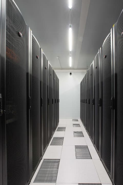 Paratus Angola DC1 - DC Racks