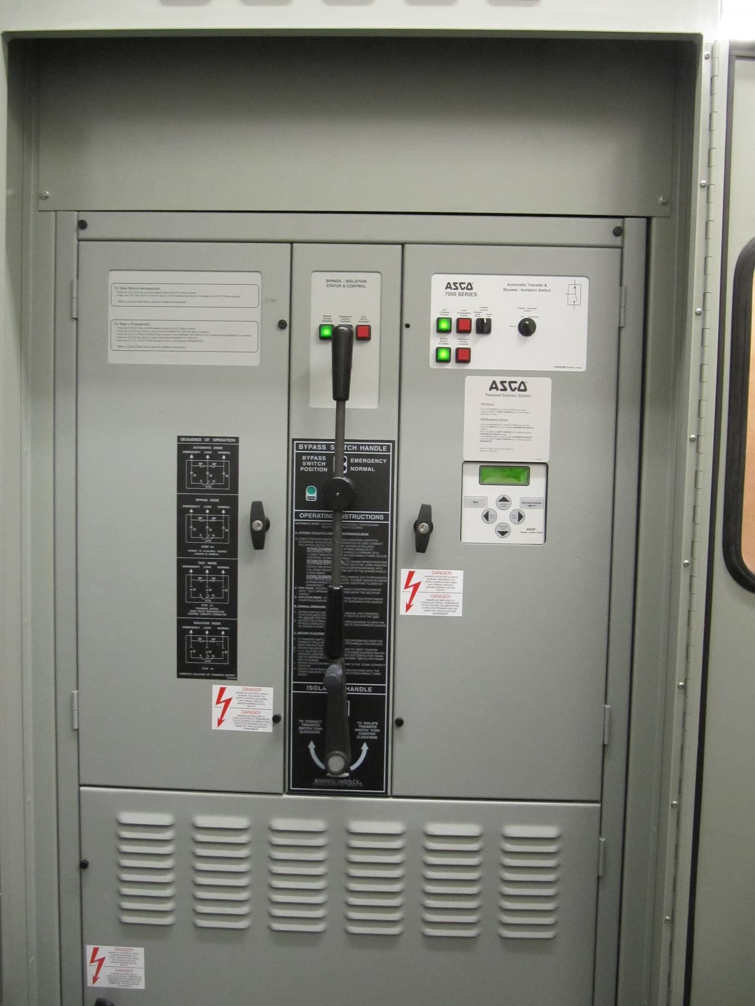 Priority Colo TOR2 - Automatic Transfer Switch