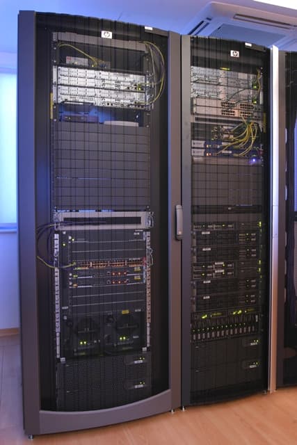 Simplex LIM1 DC - Colocation Racks