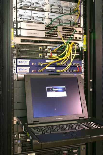 Simplex LIM1 DC - Collocation Racks