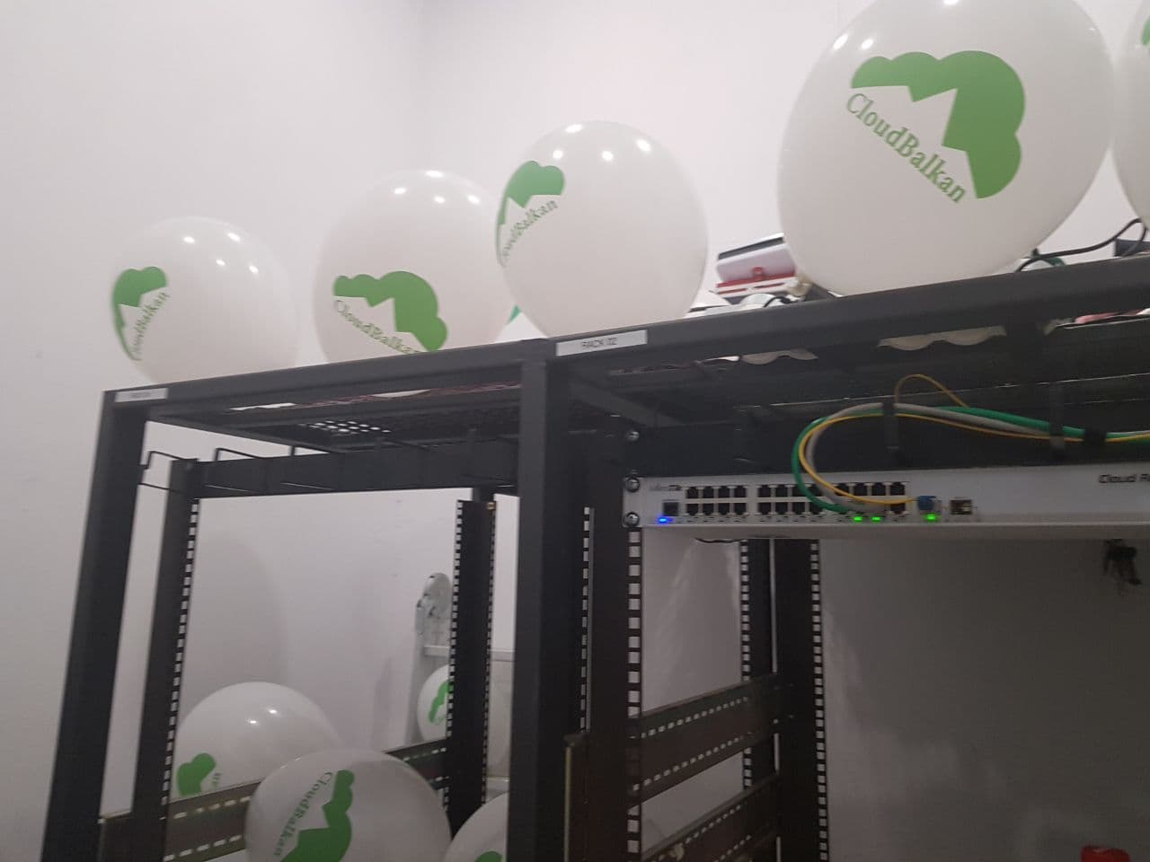 CloudBalkan Racks