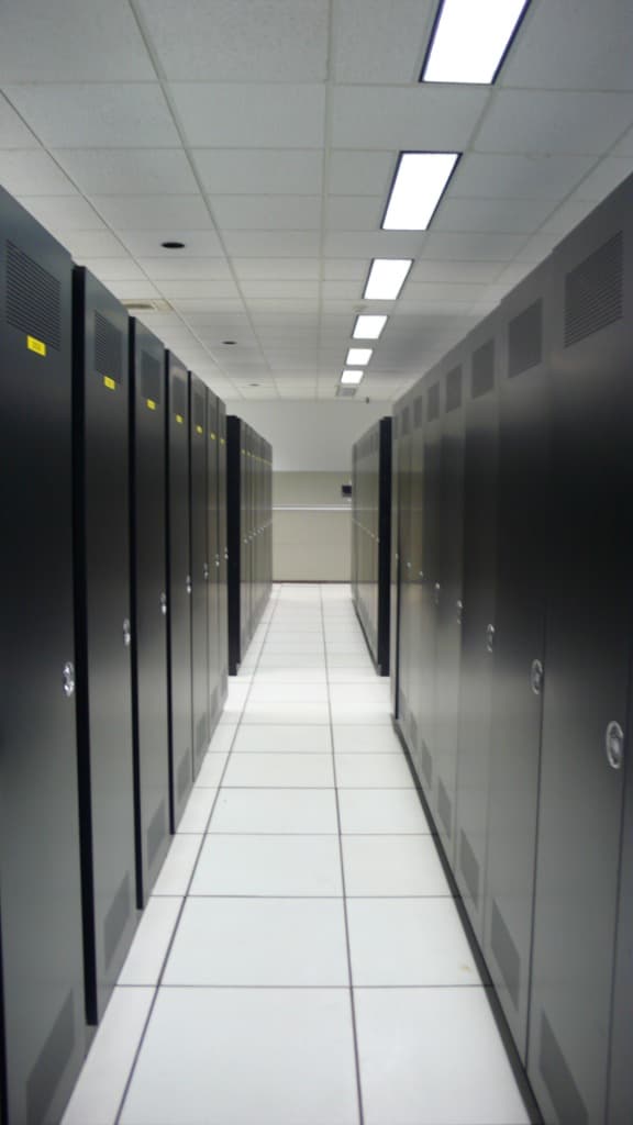 SteelVault OX-1 - Data Center