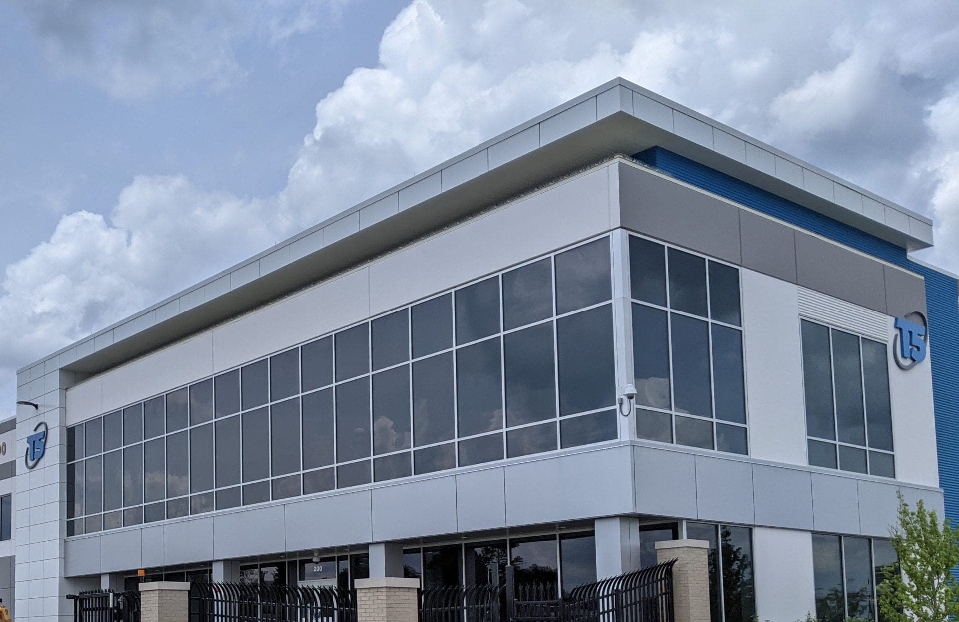 T5 Data Centers - T5@Chicago - T5@Chicago