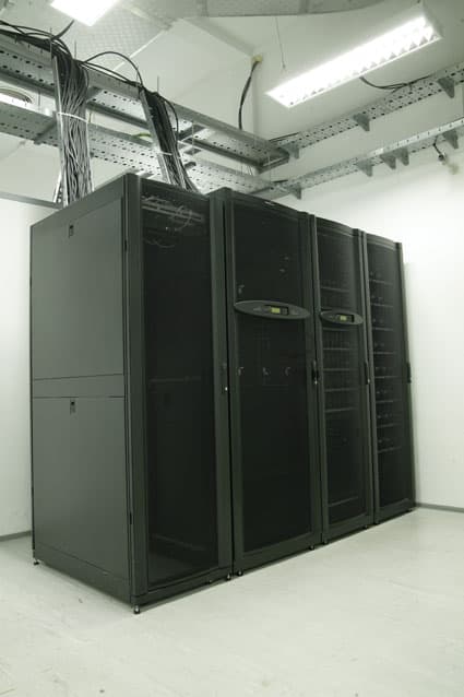 UGNI Data Center - AOK DC - UPS