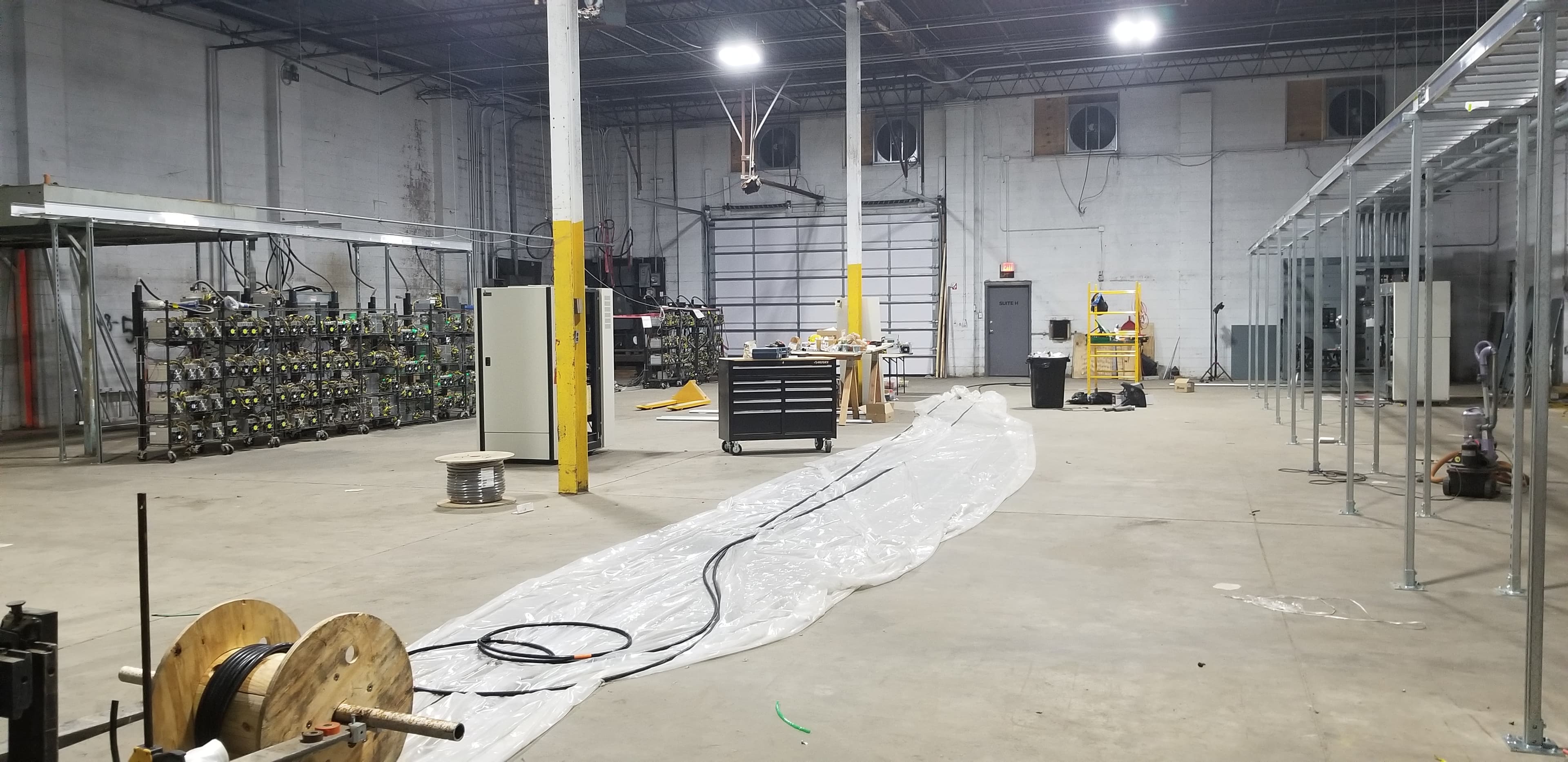 Asic Hive Data Center Woodlawn - 20191006_033532.jpg