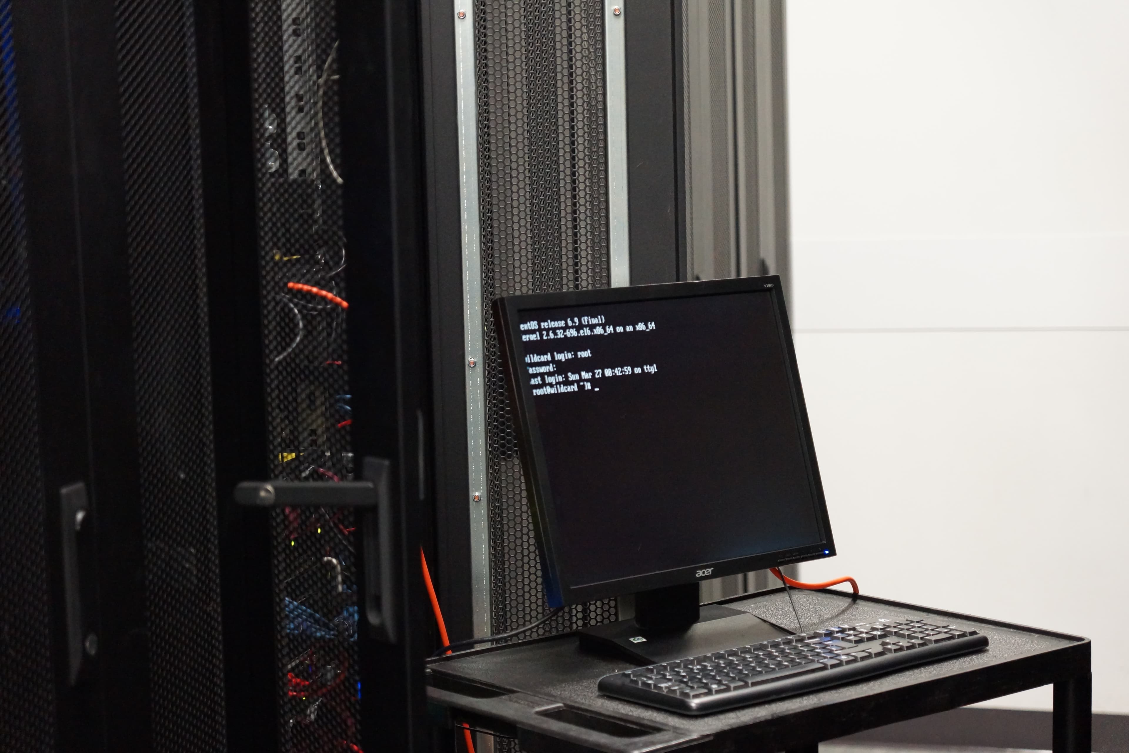 Wildcard Reliance House - KVM trolley at rack