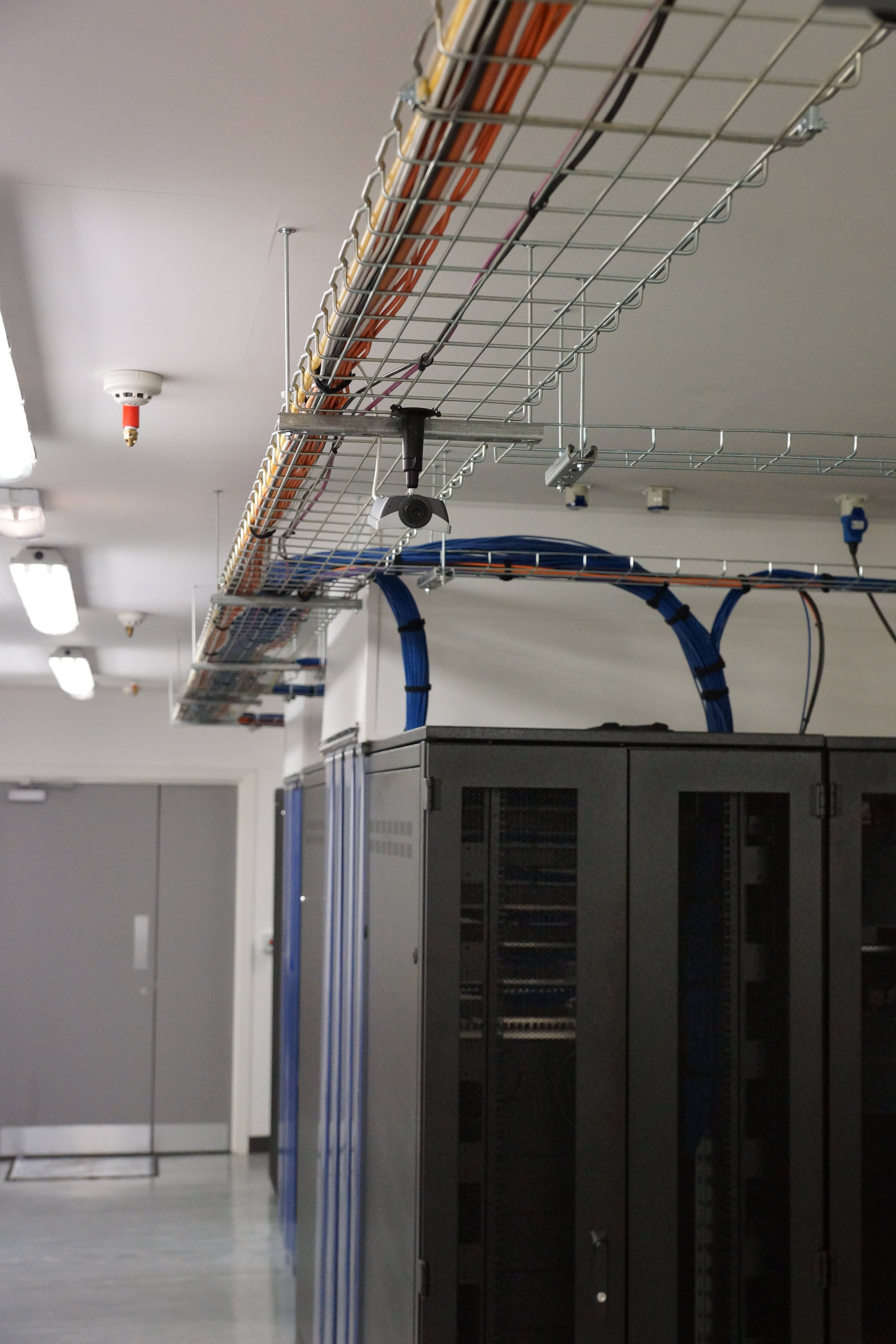 Wildcard Reliance House - Datacentre hall view