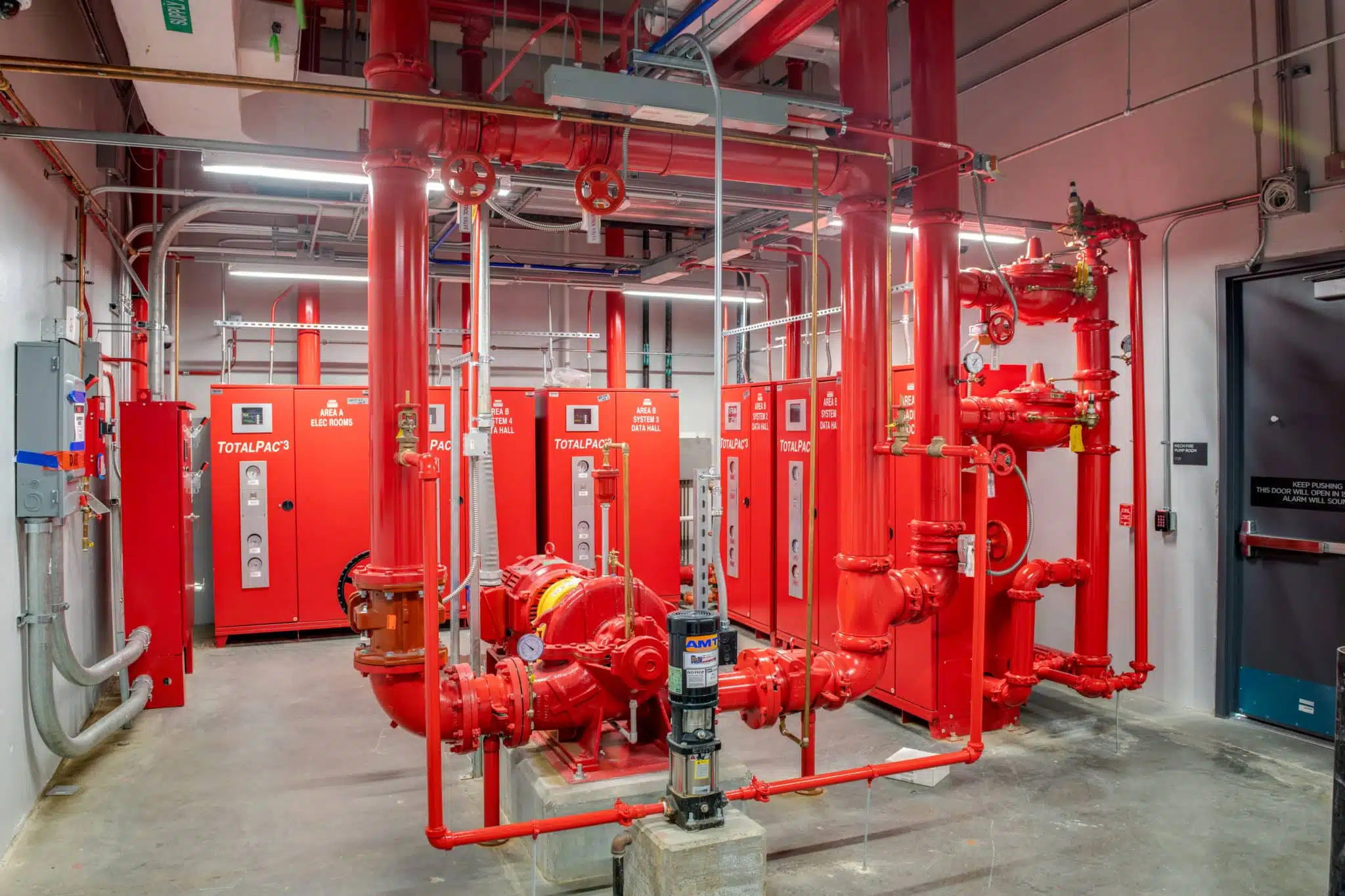 © Equinix - DA11 Behind the scenes