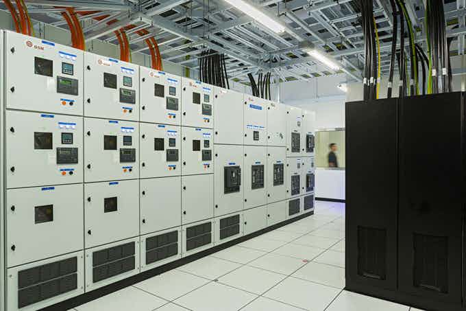 © Equinix - SG3 Power Infrastructure