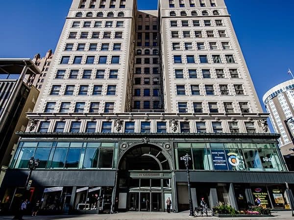 Milwaukee - The Wells Building