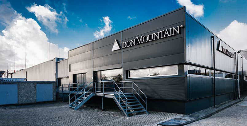 Iron Mountain Data Centers AMS-1 - amsterdam-data-center-main-web.jpg