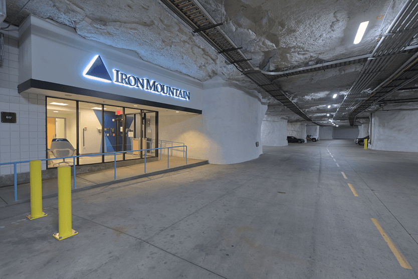 Iron Mountain Data Centers KCM-1 - Kansas-City-Data-Center-KCM-1-Front.png