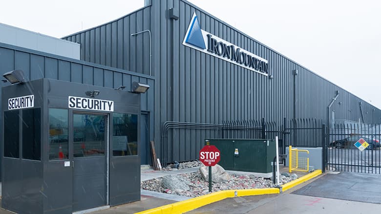 Iron Mountain Data Centers DEN-1 - denver-data-center-deb-1-exterior.jpg