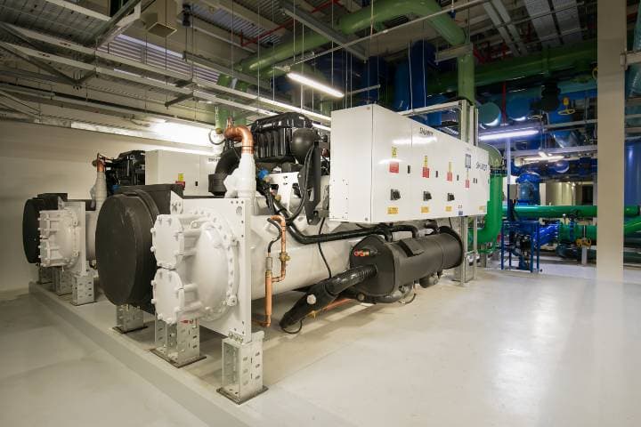 Iron Mountain Data Centers SIN-1 - sin-1-cooling.jpg